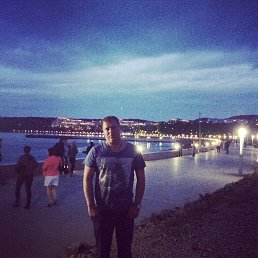 Роман, Аксай